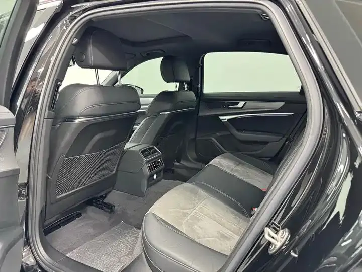 Audi A6L 2021 40 TFSI Deluxe Dynamic 16