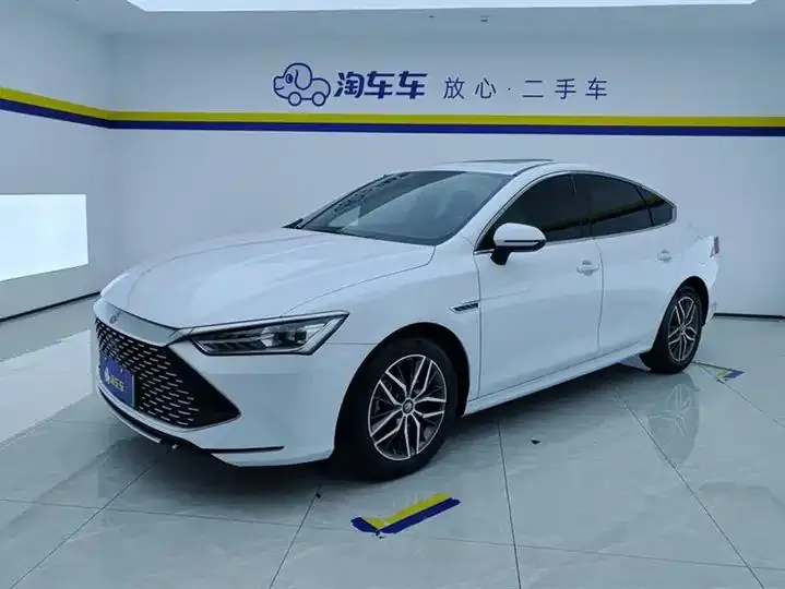 Open image lightbox: Qin PLUS 2021 DM-i 55KM flagship