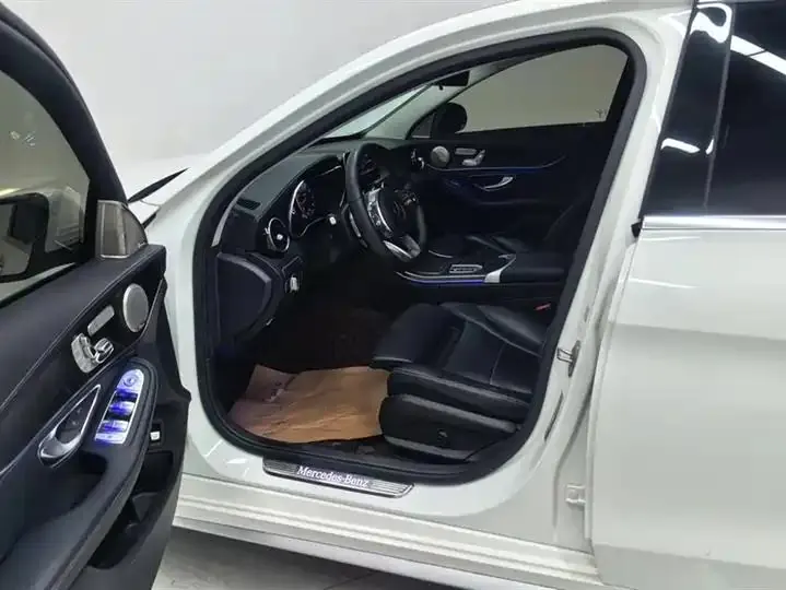 Mercedes Benz Class C 2020 to C 260 L Sports Edition 9