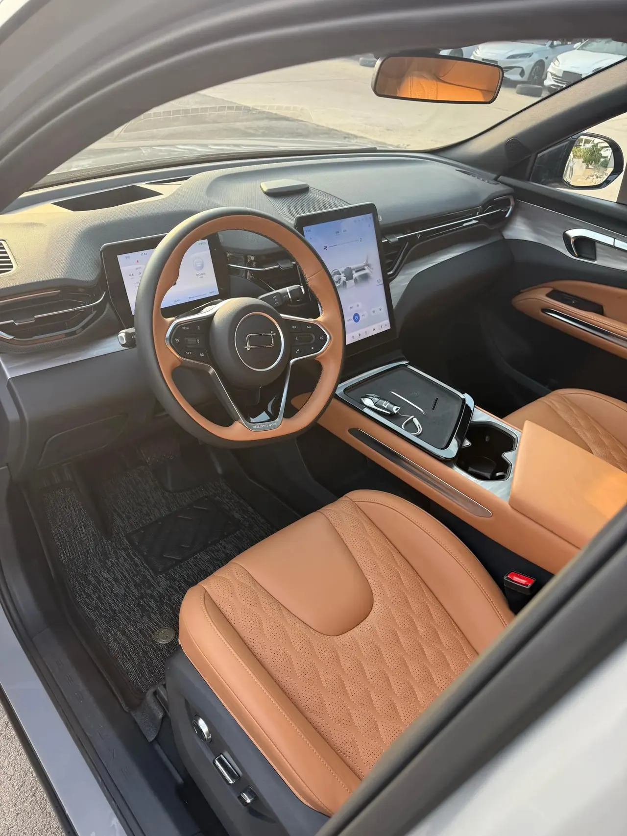 Bestune 2025 yueyi 07 1.5T 210km leisurely version of automatic gear 7