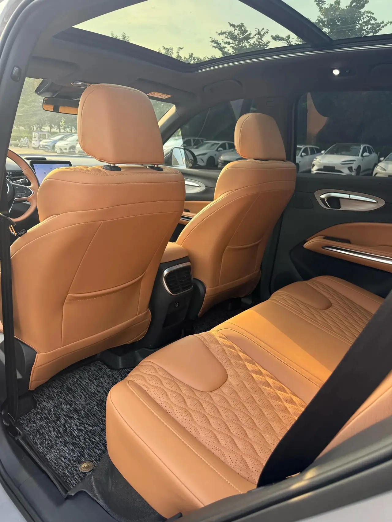 Bestune 2025 yueyi 07 1.5T 210km leisurely version of automatic gear 8