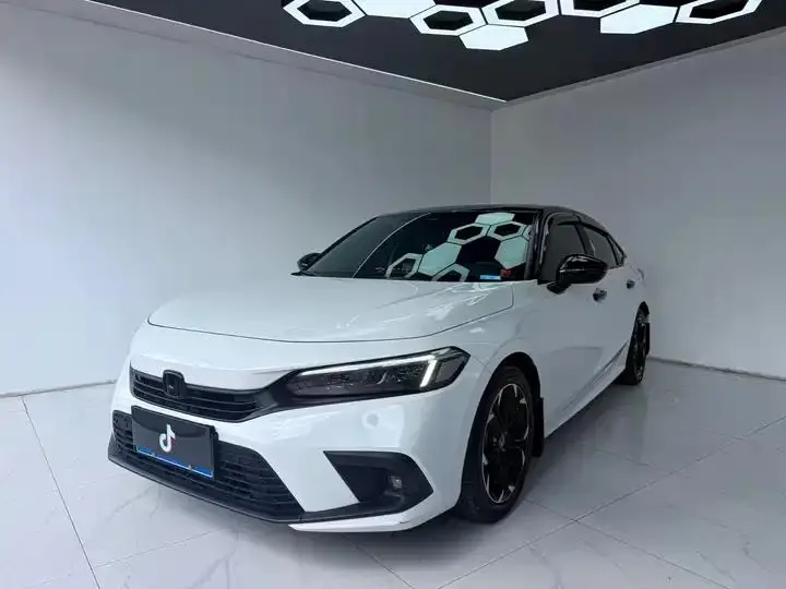 Civic 2022 240TURBO CVT Combustion Edition - View 1