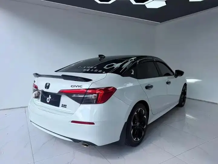 Civic 2022 240TURBO CVT Combustion Edition 6