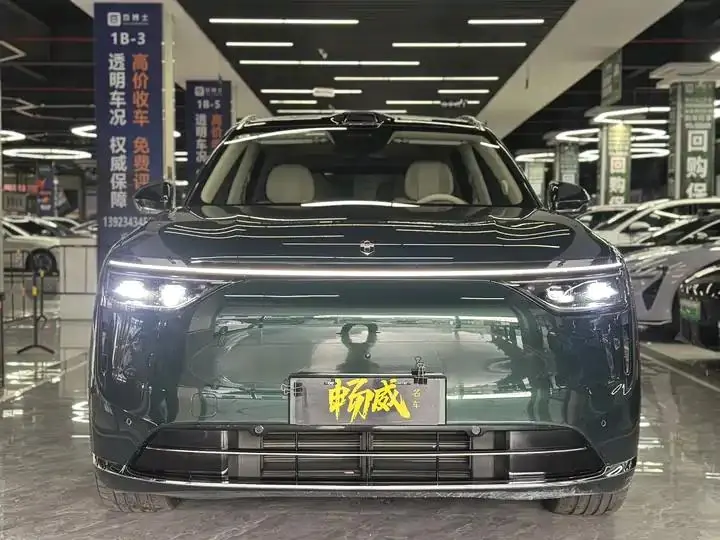 AITO M8 2025 extended range Ultra version 53.4kWh 6-seat version (192-line laser Radar) 2