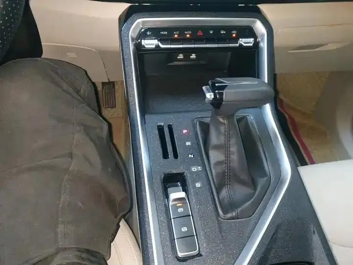 WuLing Star 2021 1.5T CVT Star Obsidian Edition 14