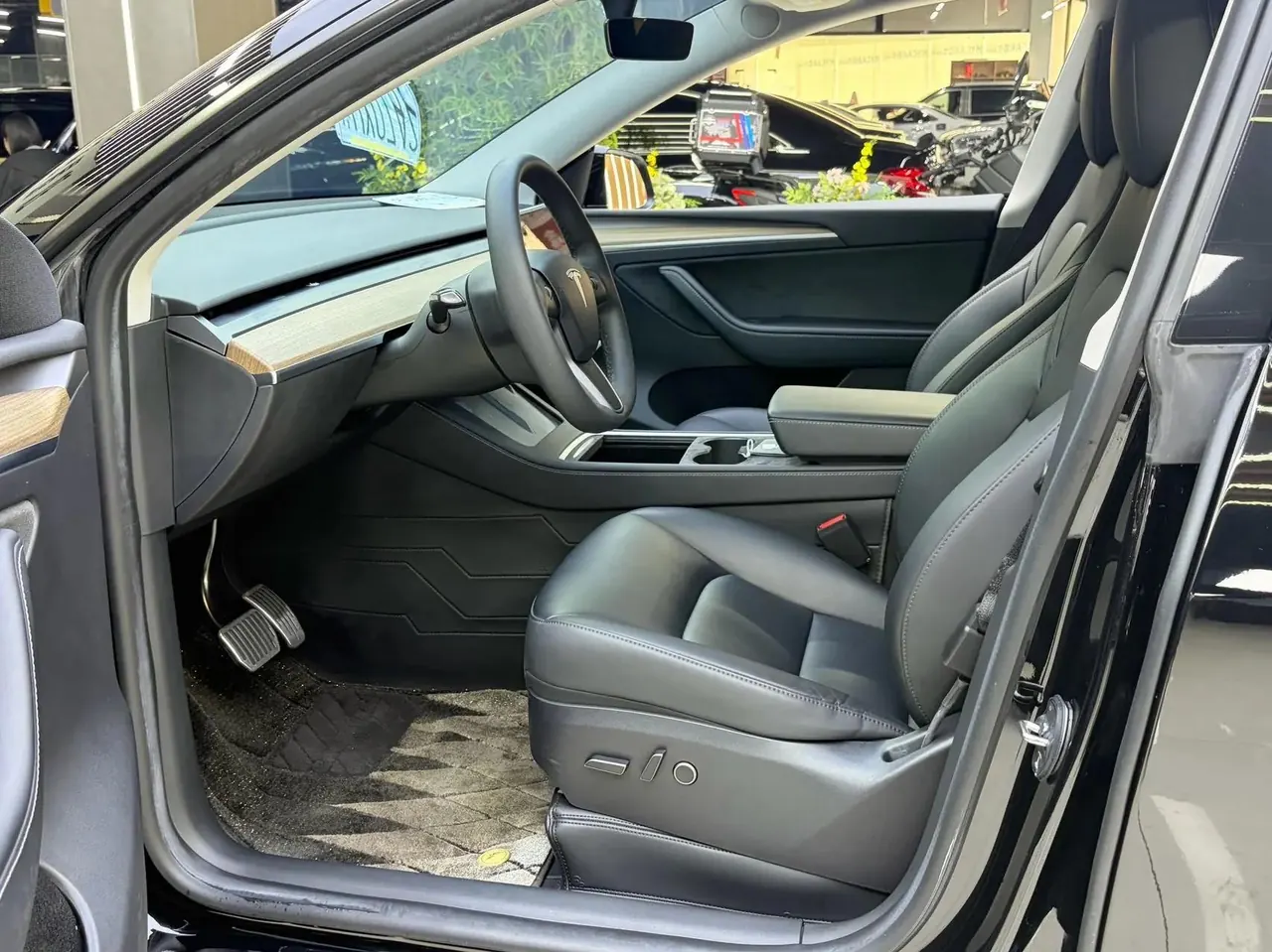 Model Y 2022 rear-wheel drive version 3