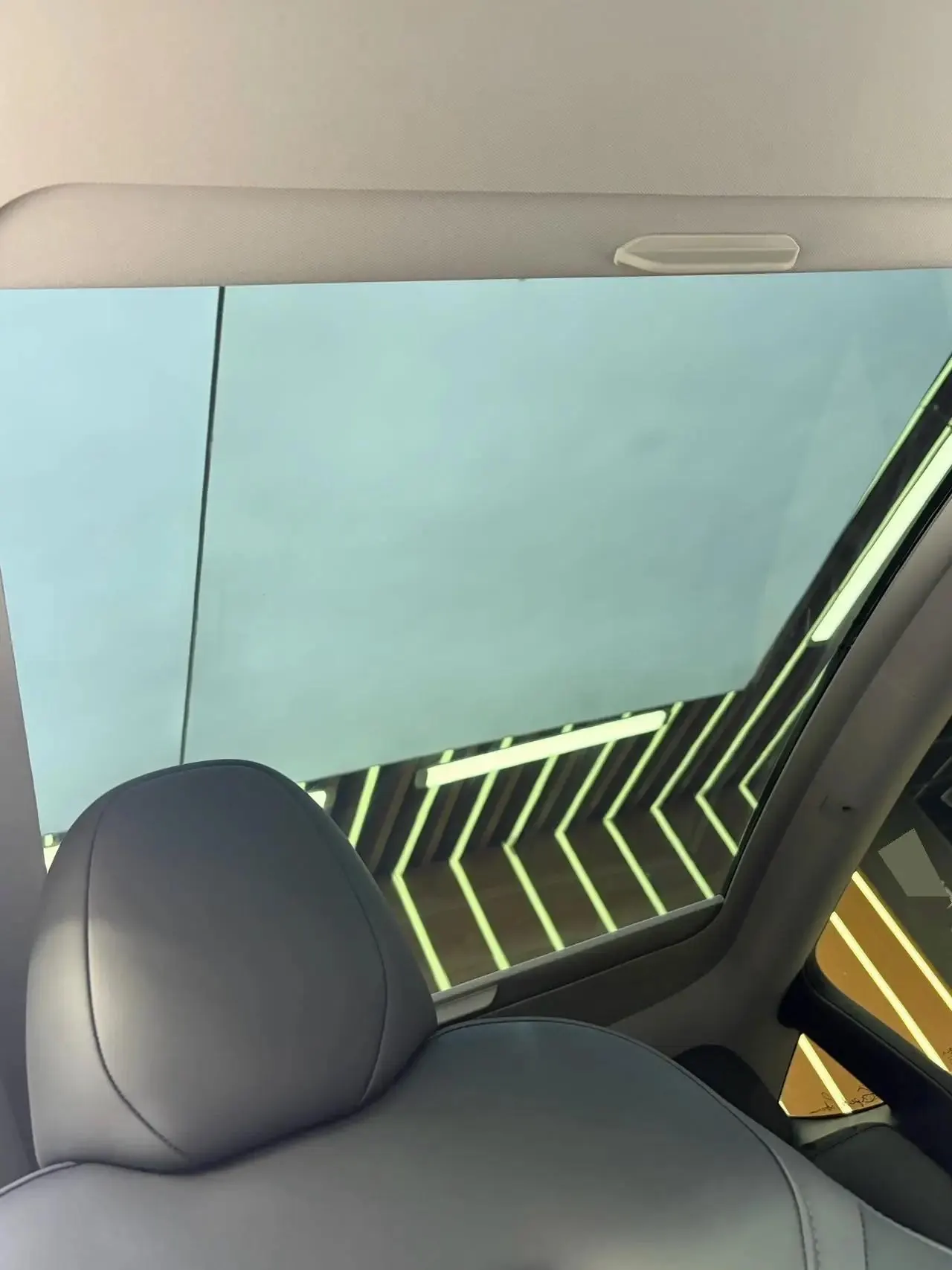 Model Y 2022 rear-wheel drive version 7