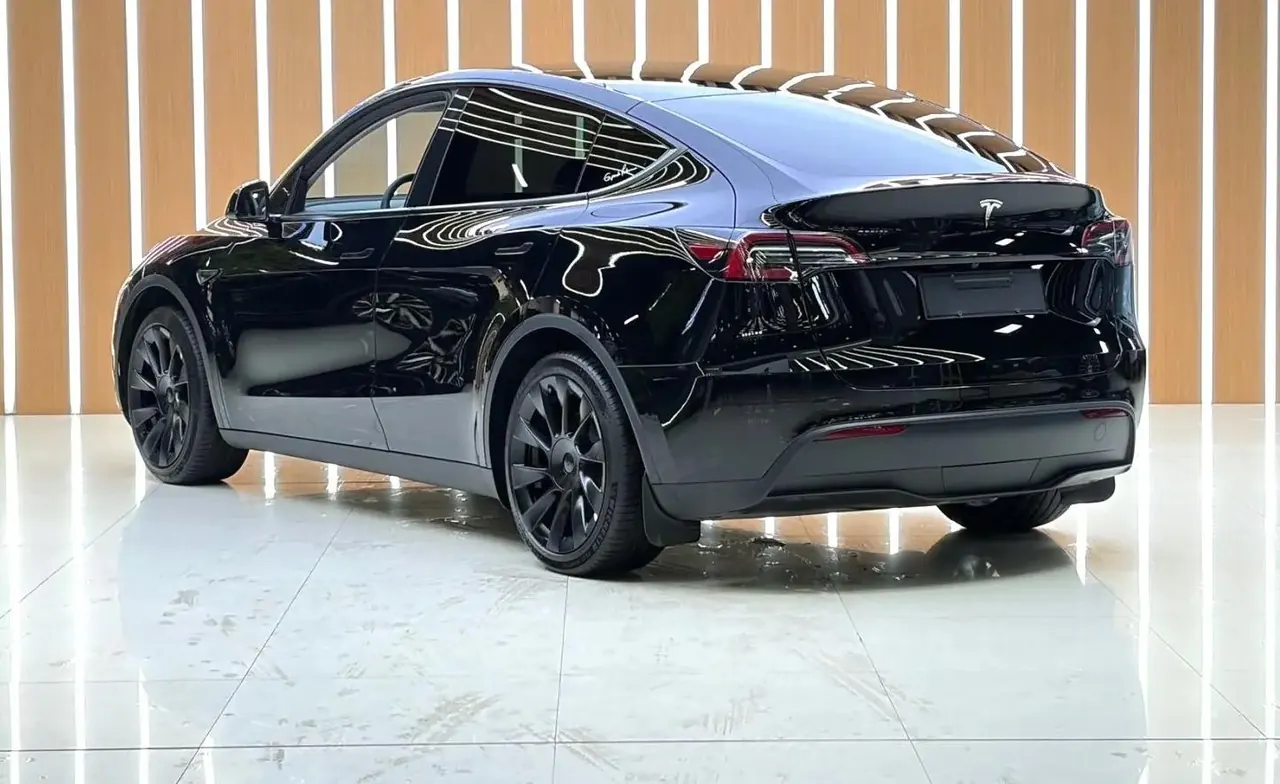 Model Y 2022 rear-wheel drive version 8