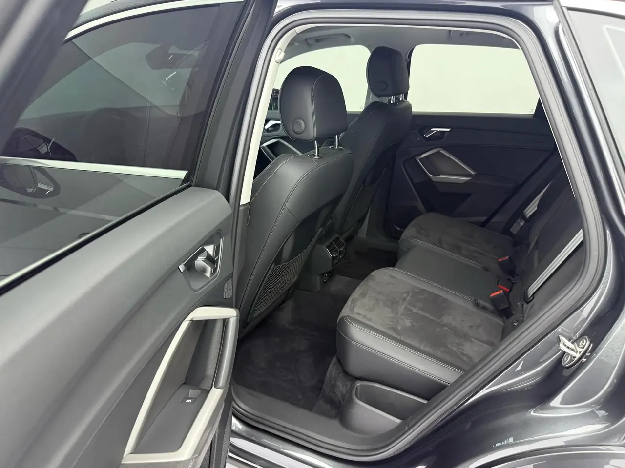 Audi 2023 Q3 1.4TFSI 35TFSI Fashion Dynamic Automatic 6