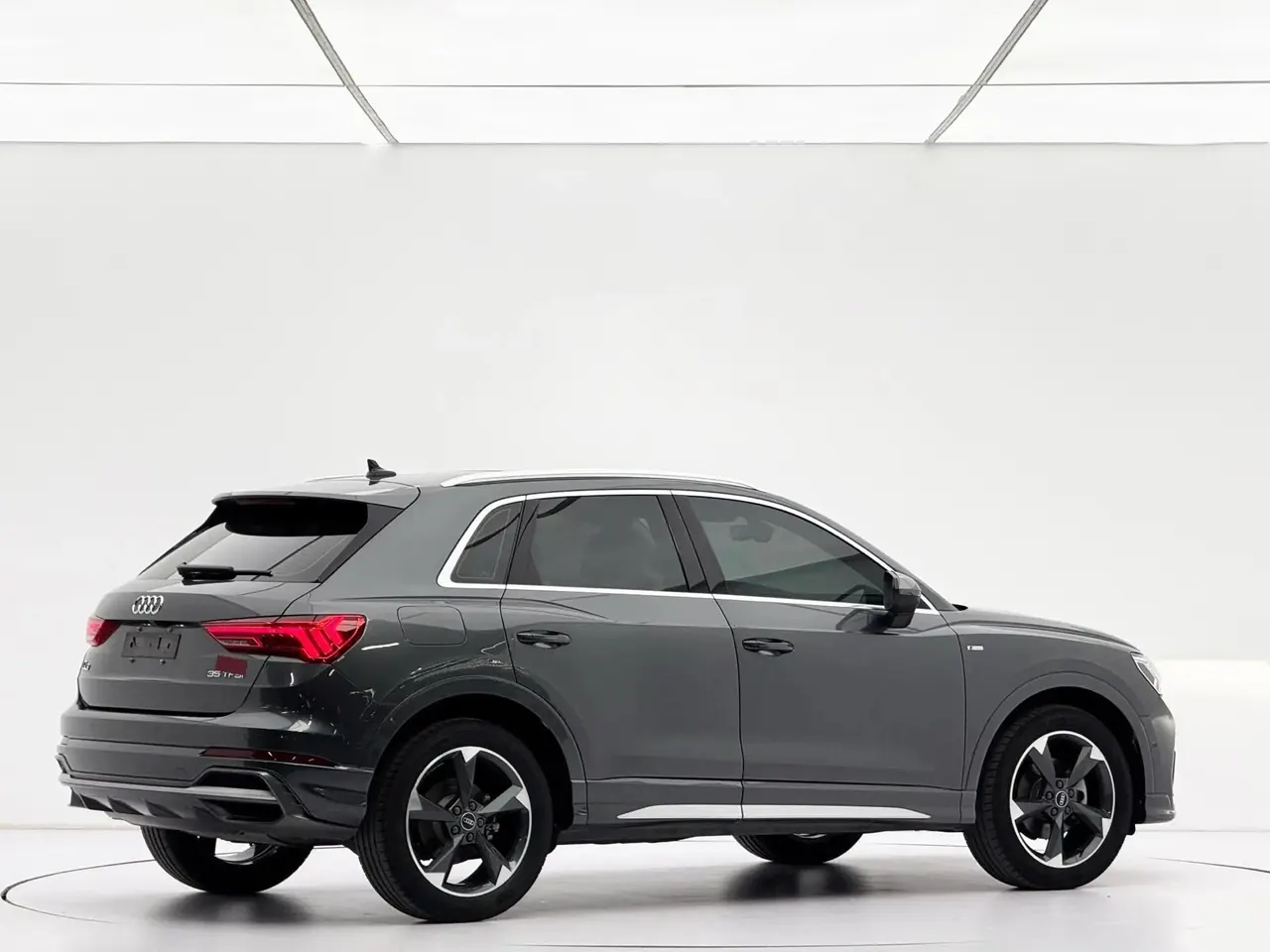 Audi 2023 Q3 1.4TFSI 35TFSI Fashion Dynamic Automatic 7