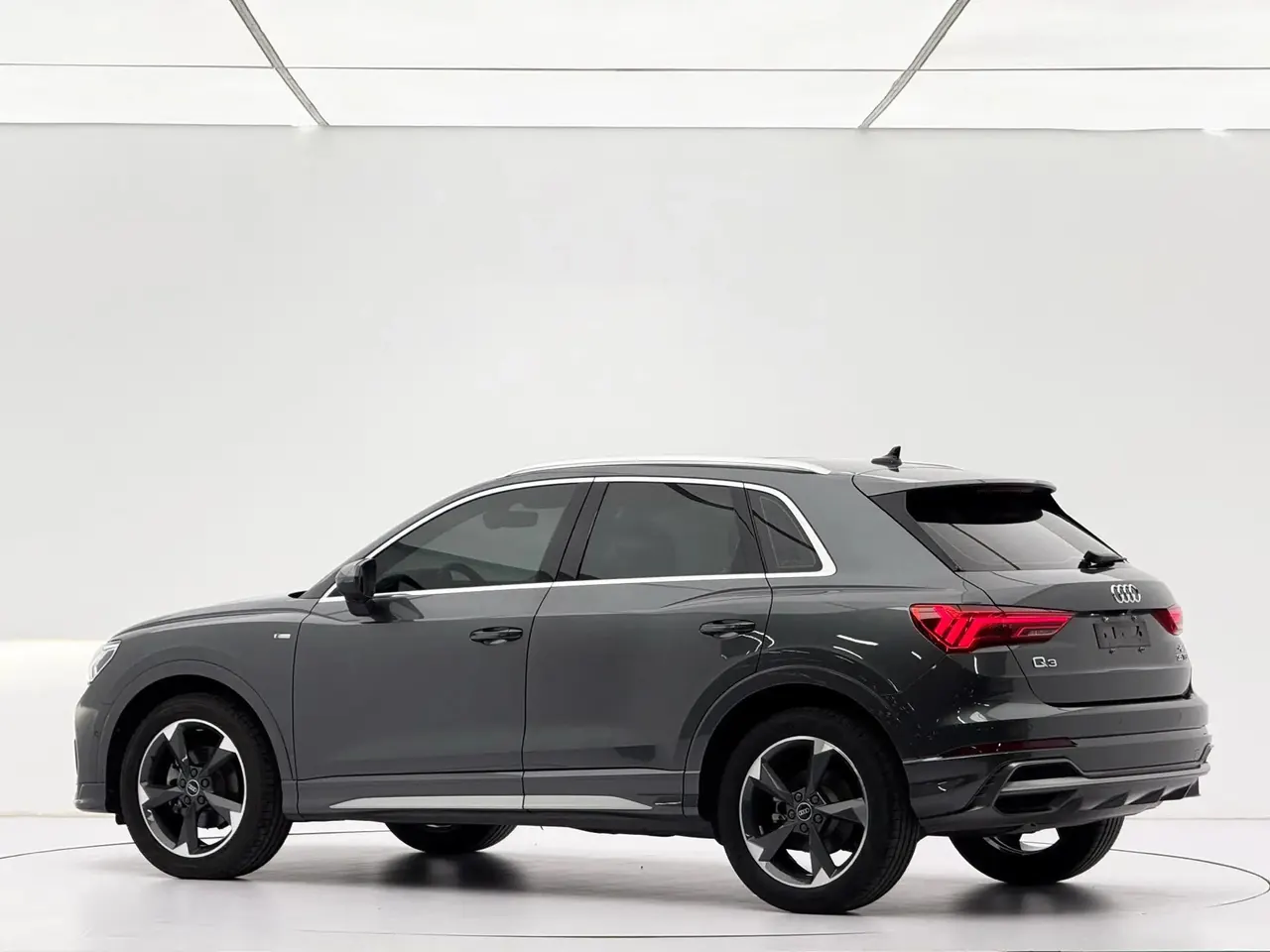 Audi 2023 Q3 1.4TFSI 35TFSI Fashion Dynamic Automatic 9