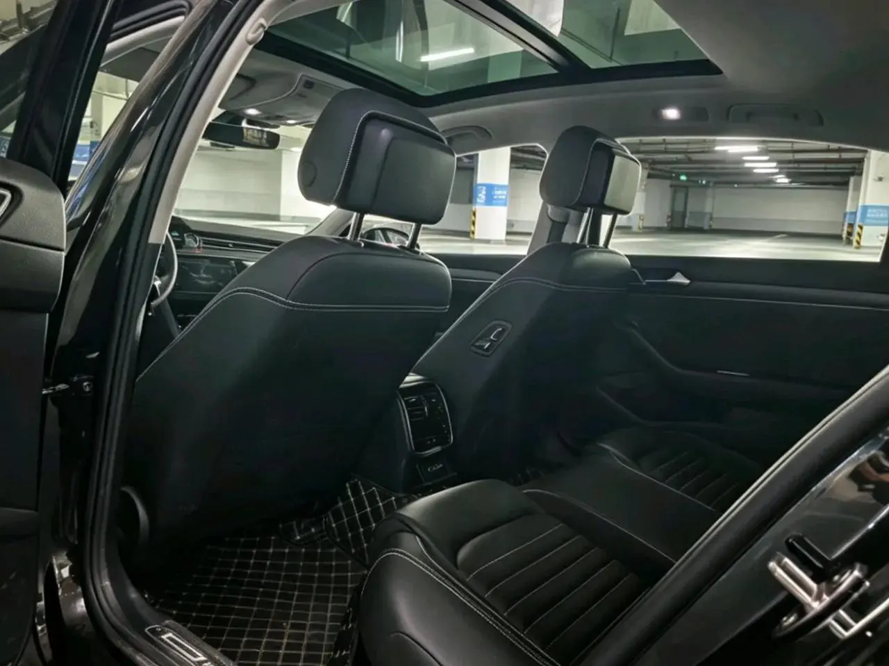 Magotan 2020 330TSI DSG Leading Edition 4