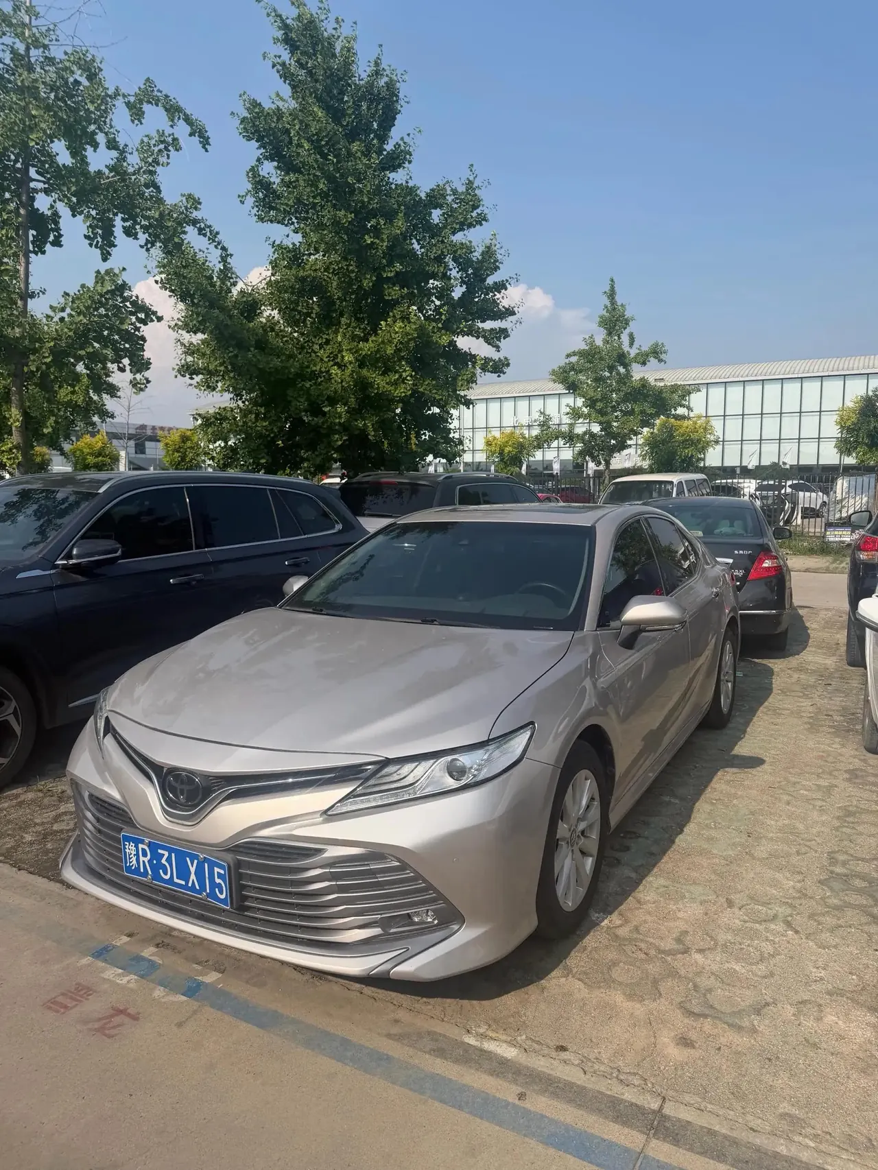 Open image lightbox: Camry 2019 Model Facelift 2.0G Luxury Edition