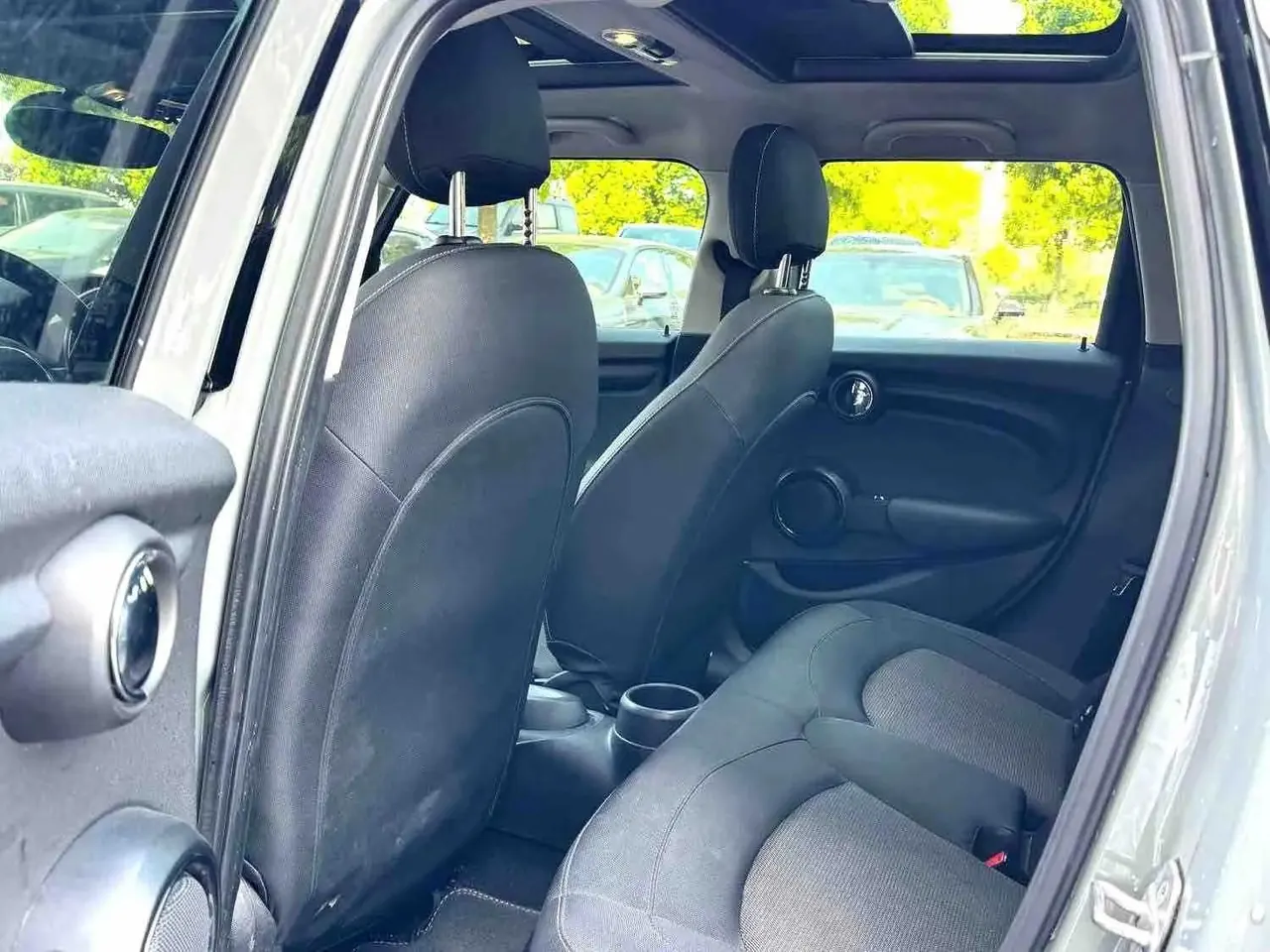 MINI 2022 model change 1.5T ONE five-door version PLUS 9