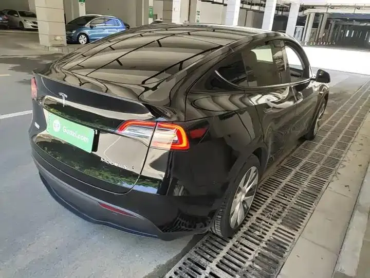 2022 Model Y Refreshed Rear-Wheel-Drive Version 7