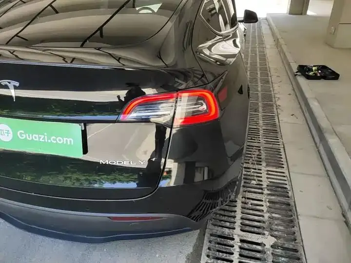 2022 Model Y Refreshed Rear-Wheel-Drive Version 8