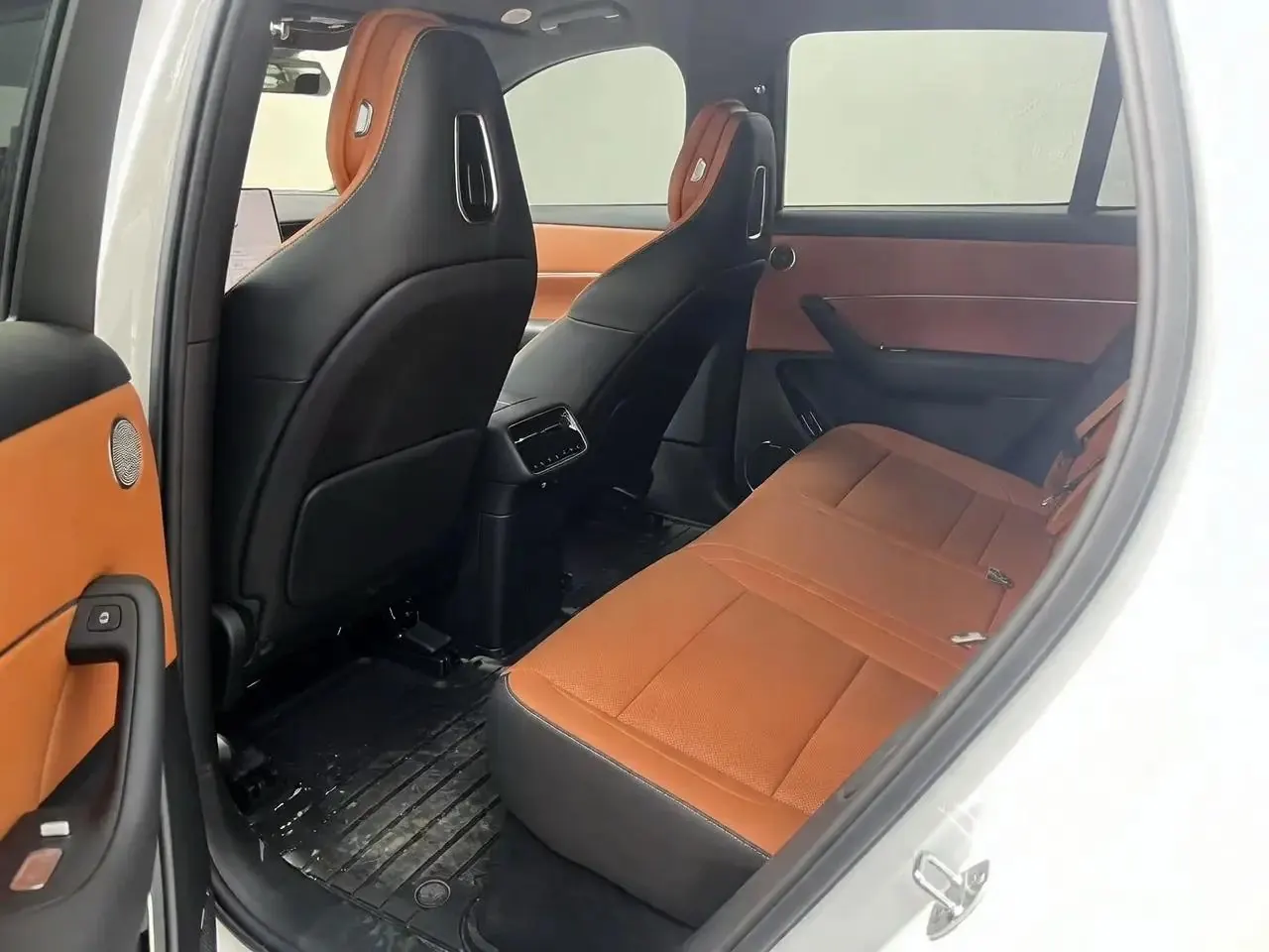 AITO 2026 AITO M6 Max 4WD Edition Automatic Gear 3