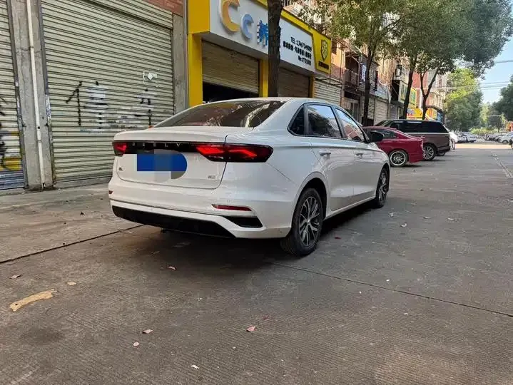 Emgrand 2022 4th Generation 1.5L CVT Luxury Model 7