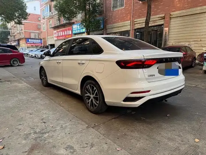 Emgrand 2022 4th Generation 1.5L CVT Luxury Model 9