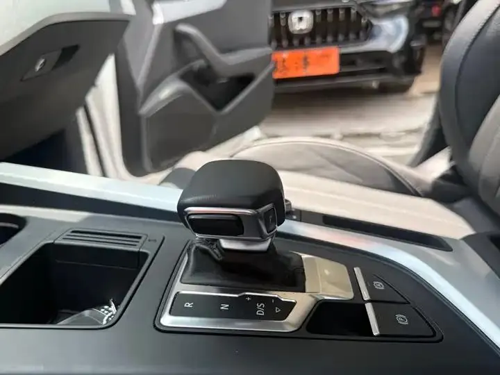 Audi A4L 2023 model, 40 TFSI Luxury Dynamic Edition 14
