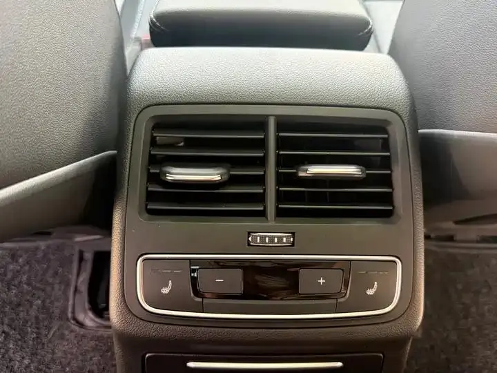 Audi A4L 2023 model, 40 TFSI Luxury Dynamic Edition 15