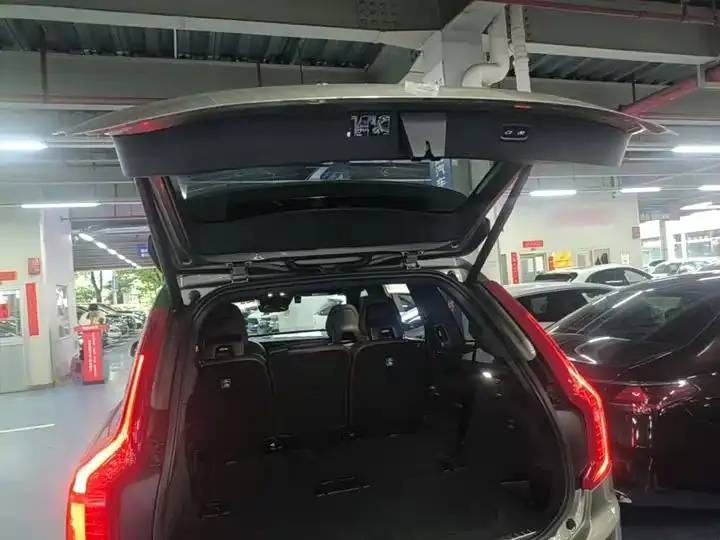 Volvo XC90 2021 B6 Zhiya Deluxe Edition 7 19
