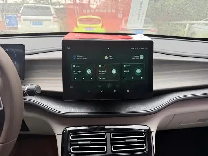 Qin PLUS 2024 Glory Edition DM-i 55KM Leading Model 15