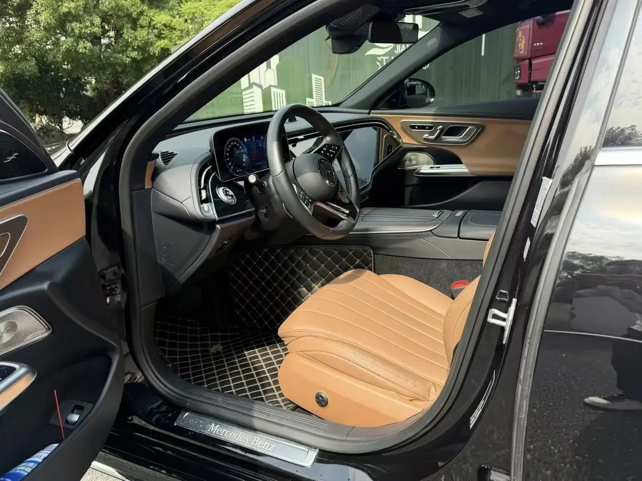 Mercedes Benz E-Class 2025 Model E 300 L 48V 2.0T Luxury Automatic 2