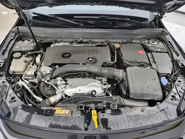 Mercedes Benz GLB 2023 GLB 220 Dynamic 10