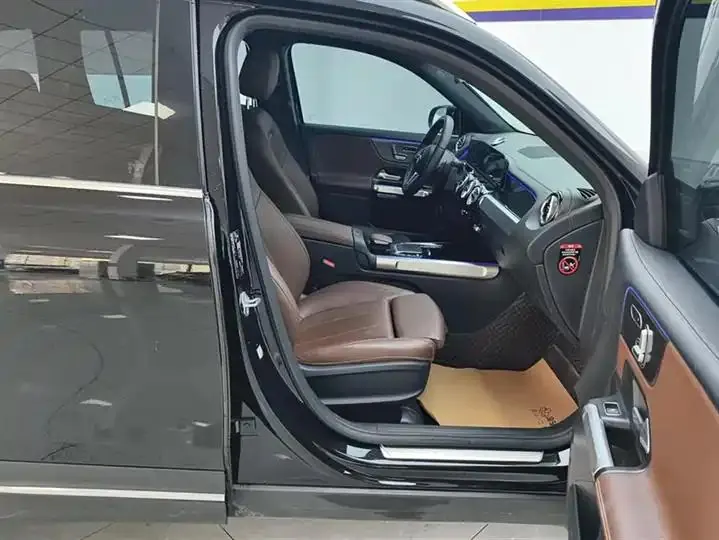 Mercedes Benz GLB 2023 GLB 220 Dynamic 8