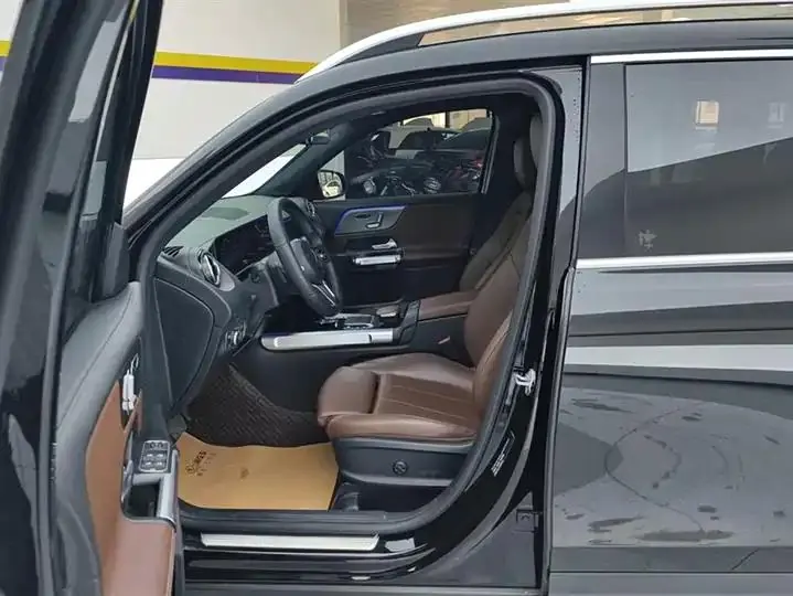 Mercedes Benz GLB 2023 GLB 220 Dynamic 9