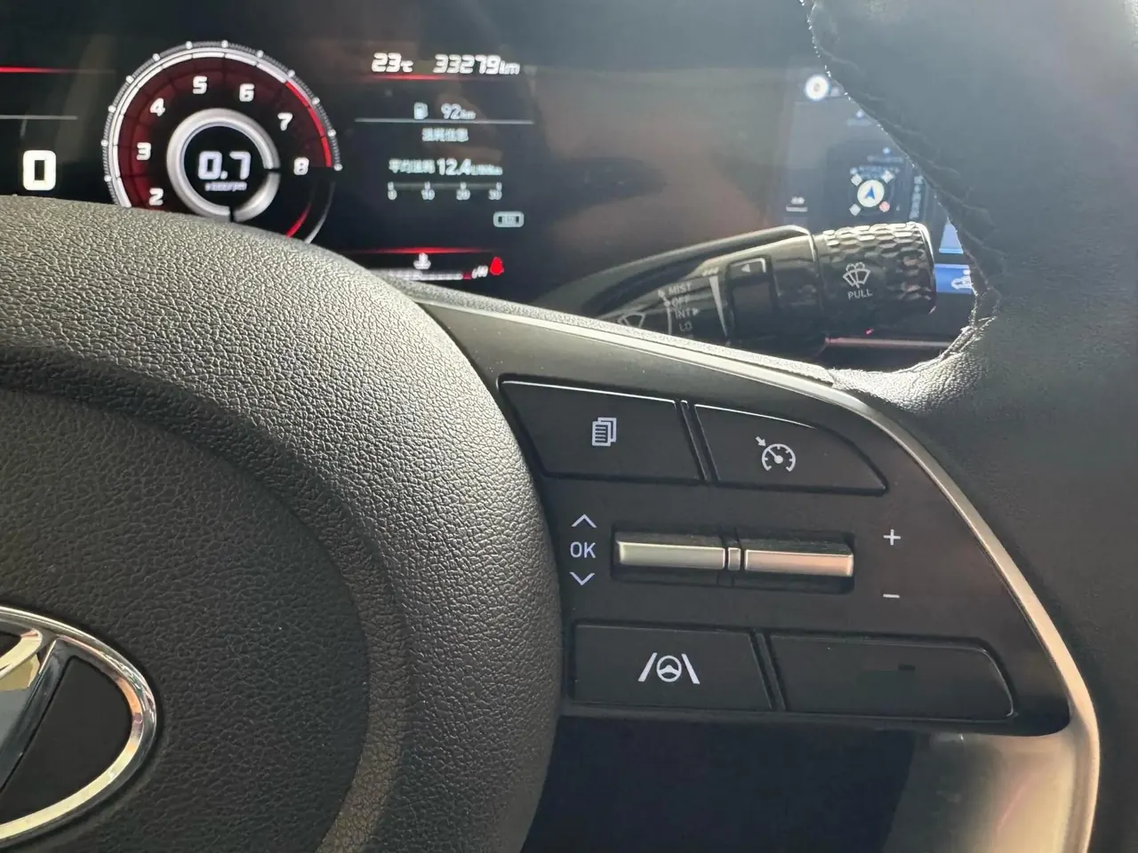 Elantra 2022 1.5L CVT Luxury Edition 14