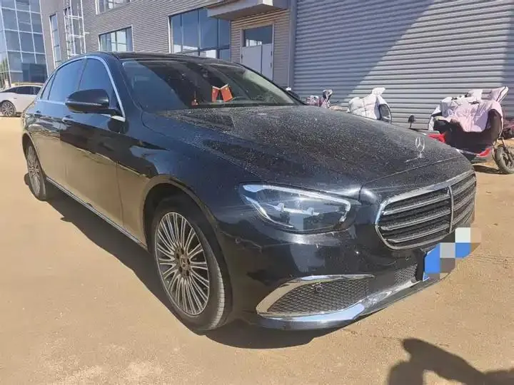 Mercedes Benz E-Class 2022 E 300 L Fashion 3