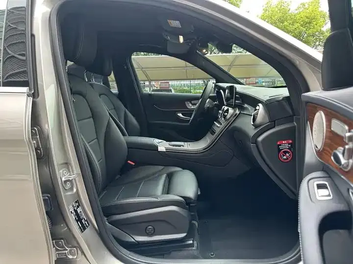 Mercedes Benz GLC 2021 model, GLC 300 L 4MATIC Sport version 17