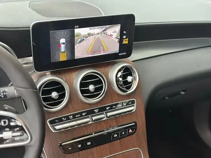 Mercedes Benz GLC 2021 model, GLC 300 L 4MATIC Sport version 6