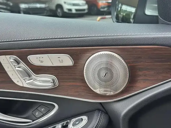 Mercedes Benz GLC 2021 model, GLC 300 L 4MATIC Sport version 9
