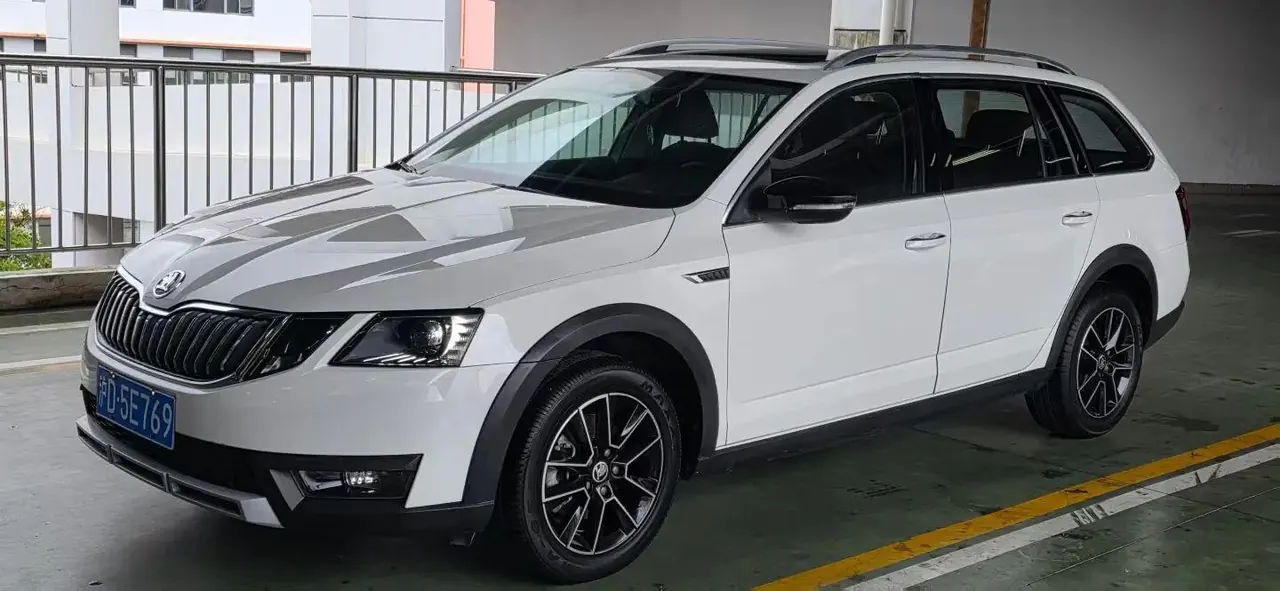 Open image lightbox: Ming Rui 2019 Station Wagon TSI230 DSG Deluxe Edition National V