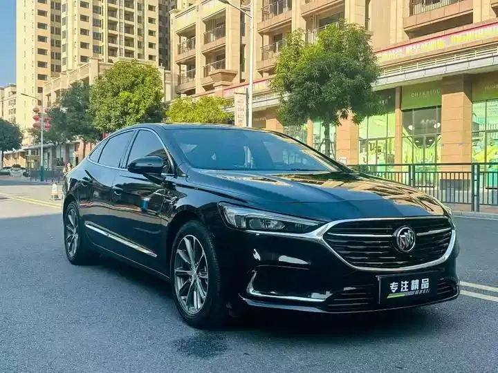 LaCrosse 2021 652T Luxury Model 3