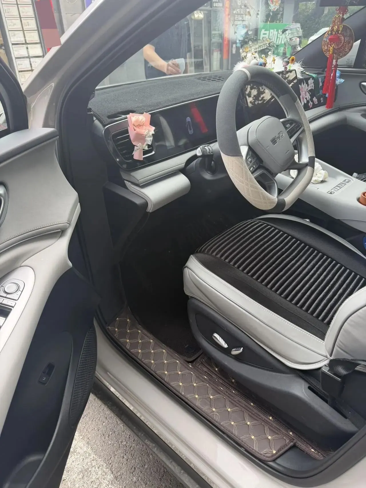 BYD 2026 Sea Lion 06 DM-i 1.5 Stepless 205 Pilot Pro Edition Automatic Gear 3
