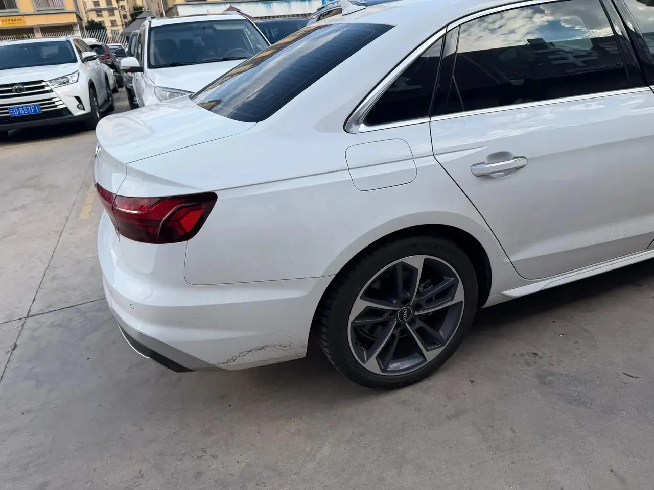 Audi 2024 A4L 2.0TFSI 40TFSI Sporty Style Automatic 8