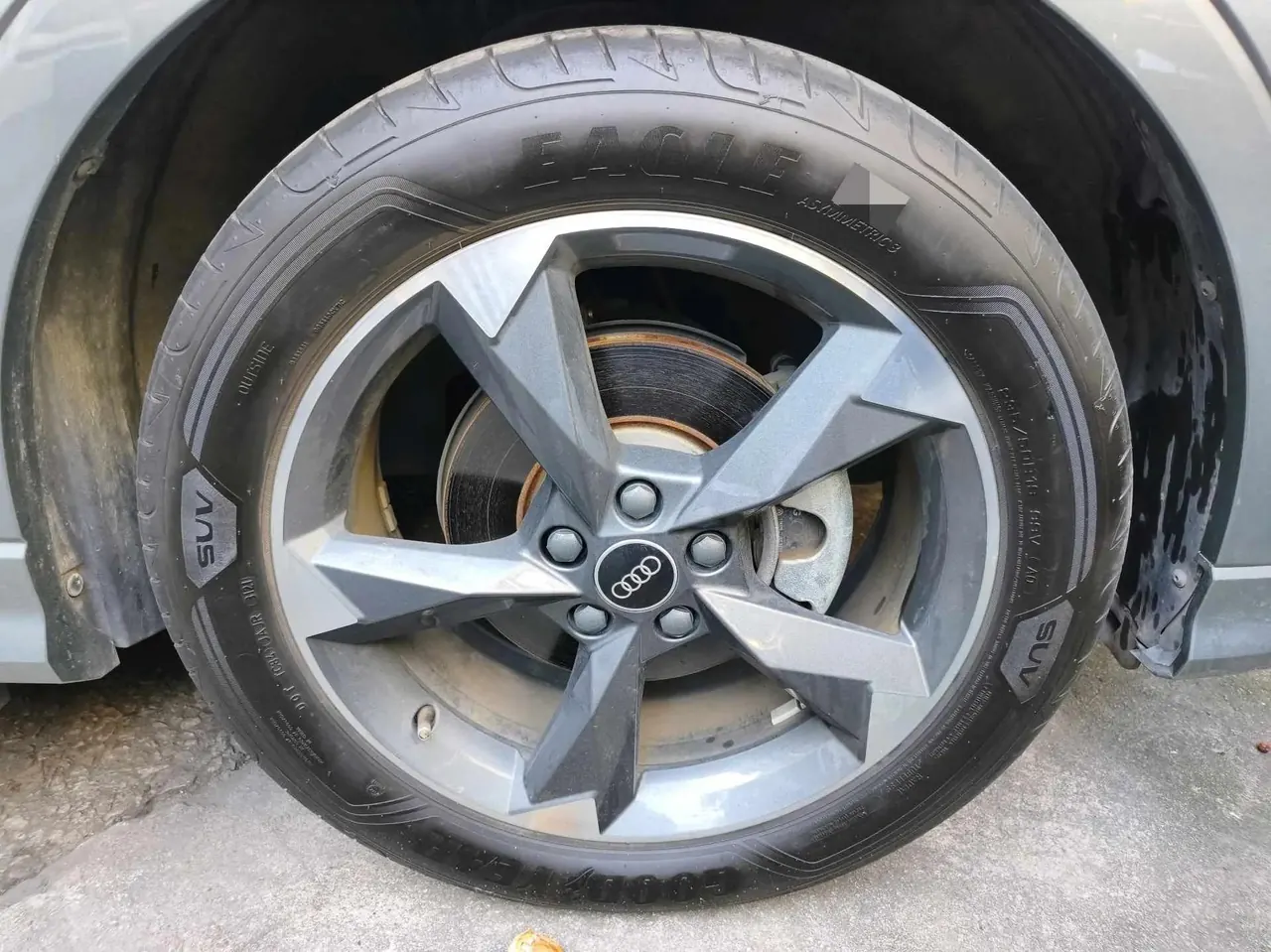 Audi Q3 2021 35 TFSI Enjoys Life Edition 6