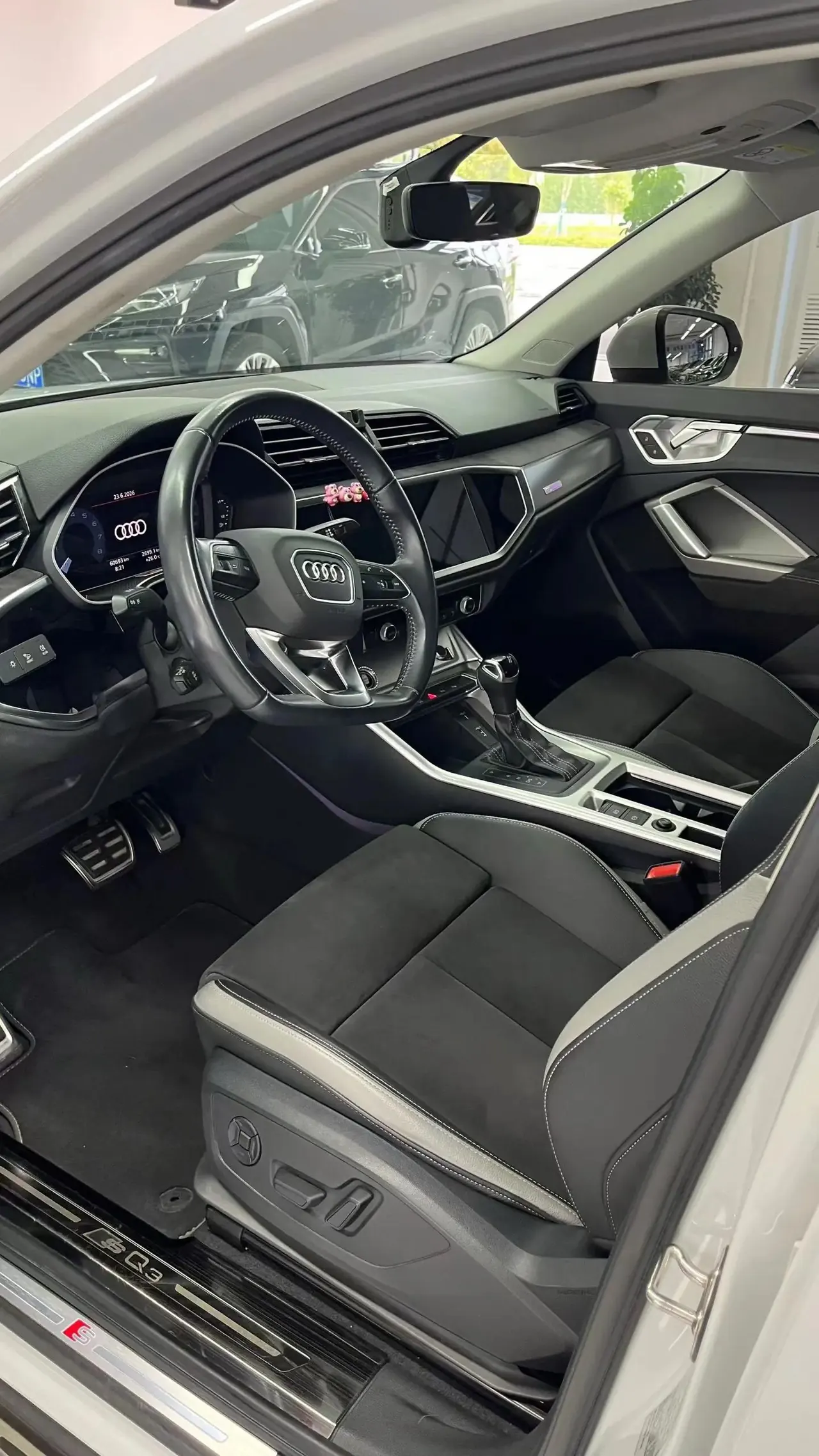 Audi Q3 2021 model 40 TFSI Sporty Edition 7