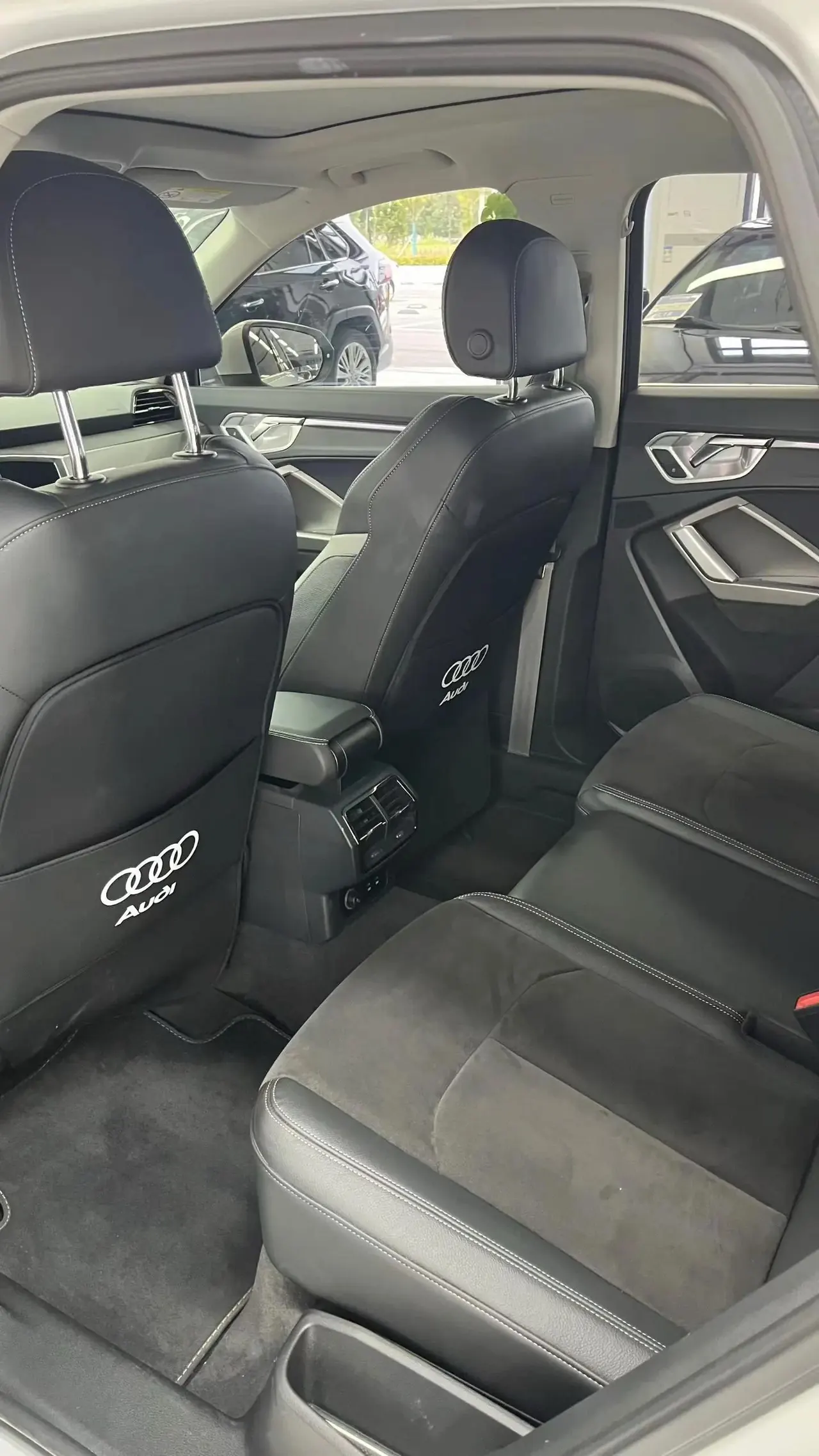 Audi Q3 2021 model 40 TFSI Sporty Edition 8
