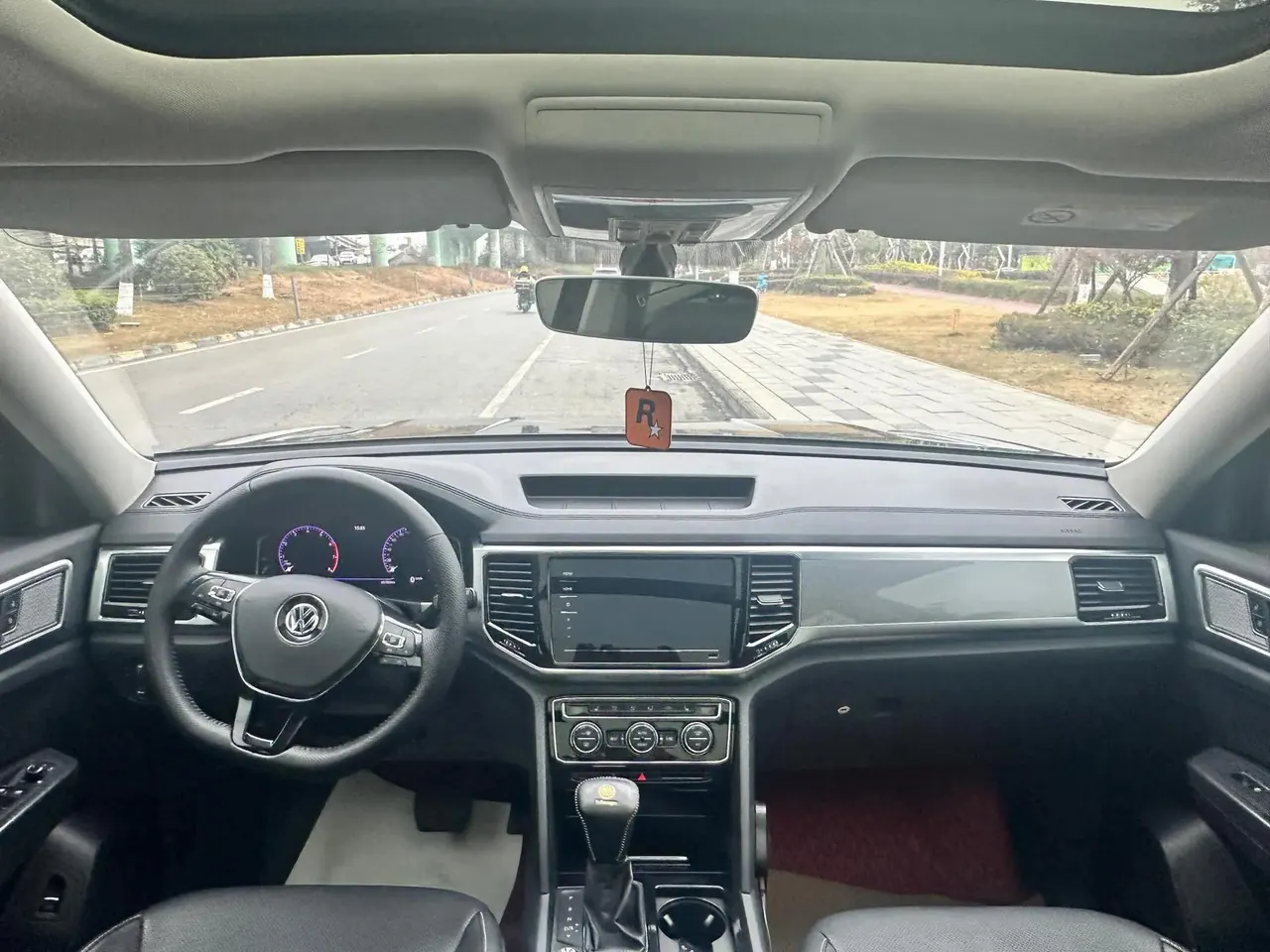 Touang 2020 380TSI 4-wheel drive deluxe national v 9