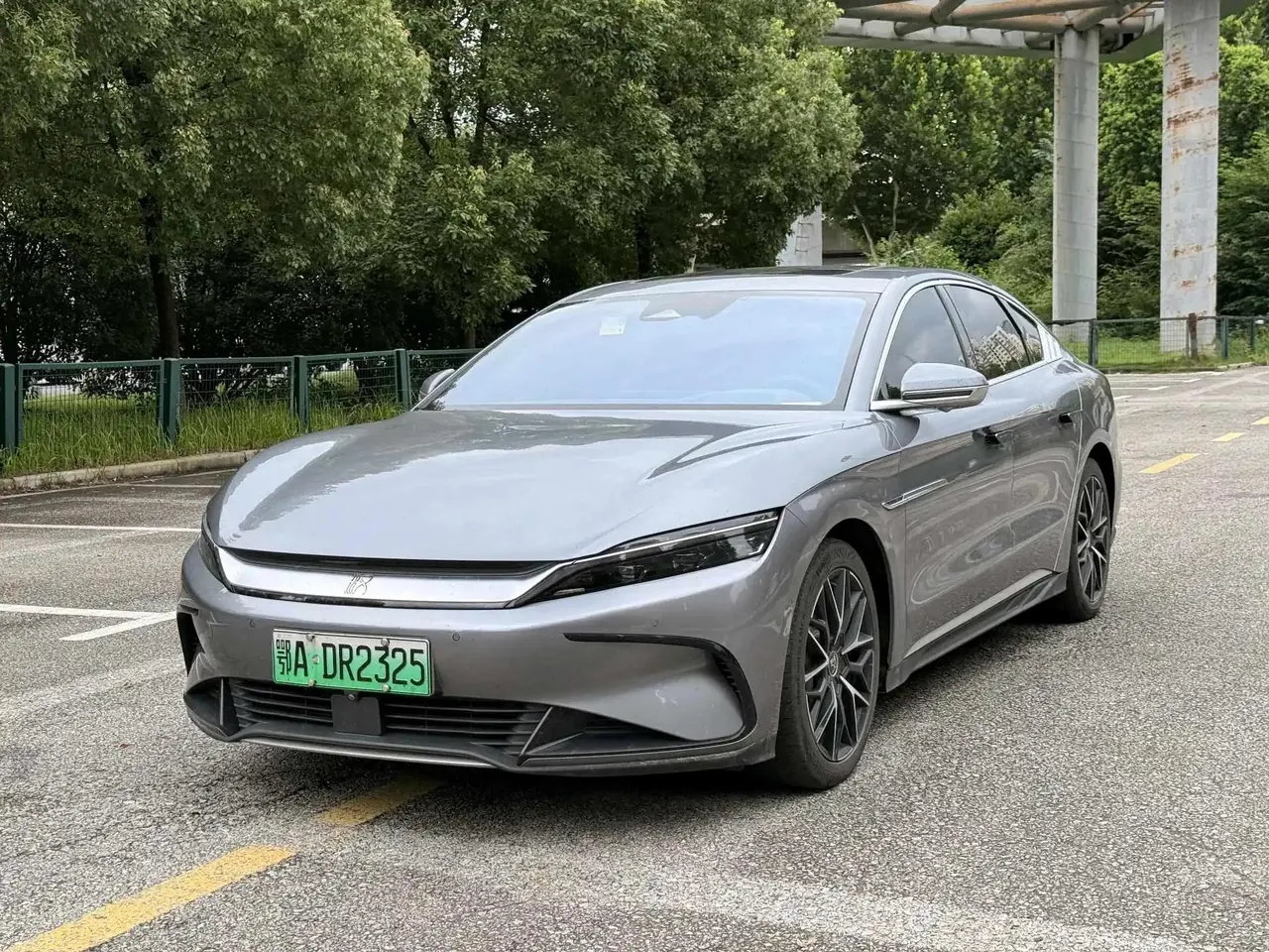 Open image lightbox: 2022 Han EV Genesis Edition, 610 km, All-Wheel Drive, Prestige Model