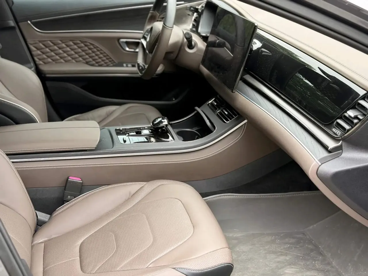 2022 Han EV Genesis Edition, 610 km, All-Wheel Drive, Prestige Model 7