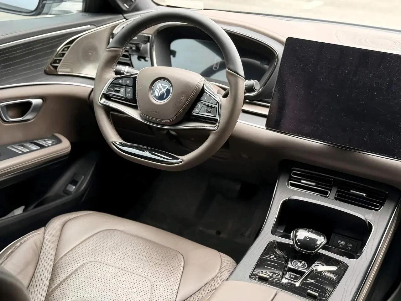 2022 Han EV Genesis Edition, 610 km, All-Wheel Drive, Prestige Model 8