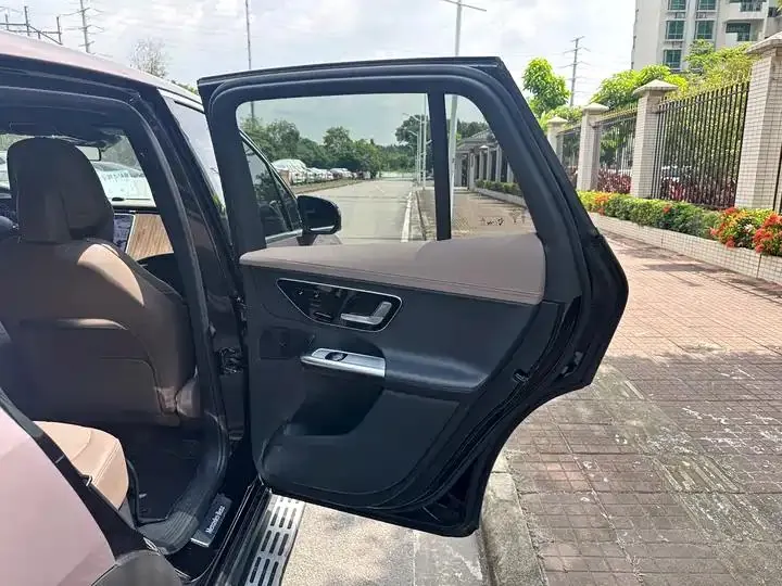 Mercedes Benz EQE SUV 2024 500 4MATIC Pioneer Edition 12