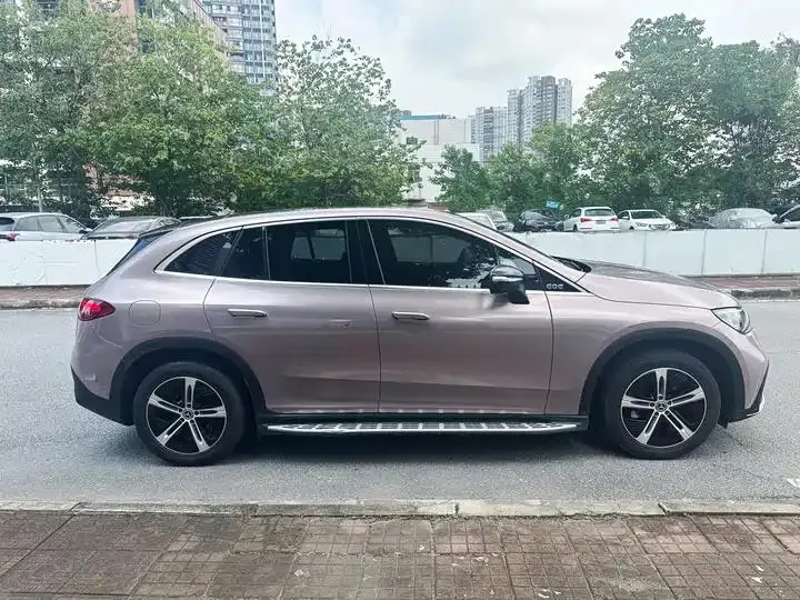 Mercedes Benz EQE SUV 2024 500 4MATIC Pioneer Edition 4