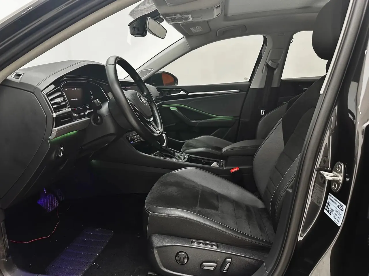 Lavida 2022 280TSI DSG Premium Edition 11